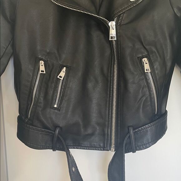 NWT Levi's Belted Faux Leather Moto Jacket - Black Size Small - Picture 10 of 15